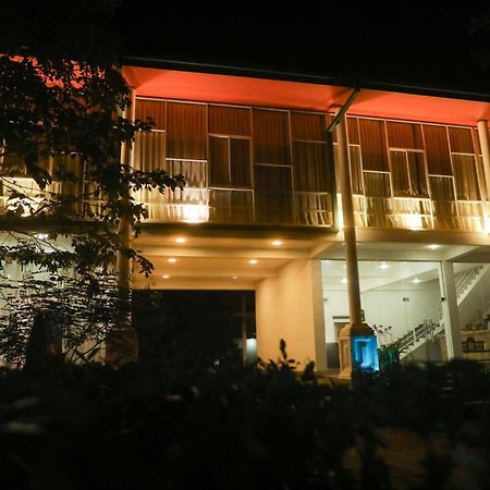 Athkandura Hotel Habarana Dış mekan fotoğraf