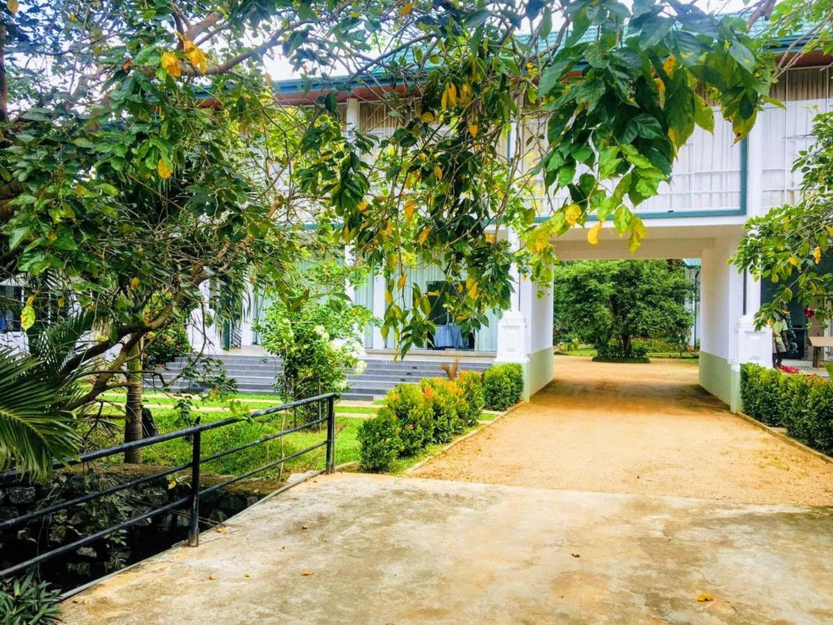 Athkandura Hotel Habarana Dış mekan fotoğraf